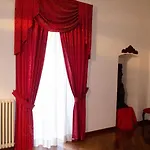 Casa Carrassi Amedeo Бари
