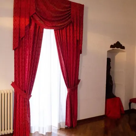Casa Carrassi Amedeo Барі